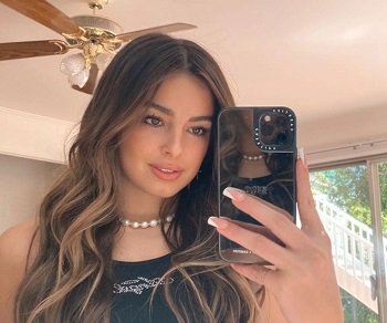 Addison Rae và tài năng làm tình nóng bỏng